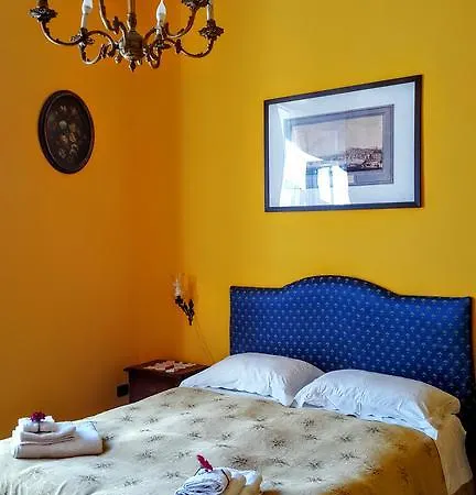 Bed and Breakfast A Casa Di Mamma Neapel Zimmer foto